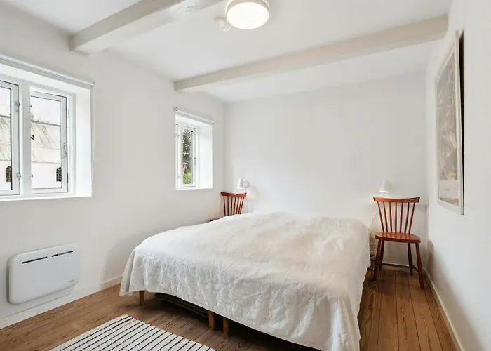 Renovated Estate With Private * Roslev