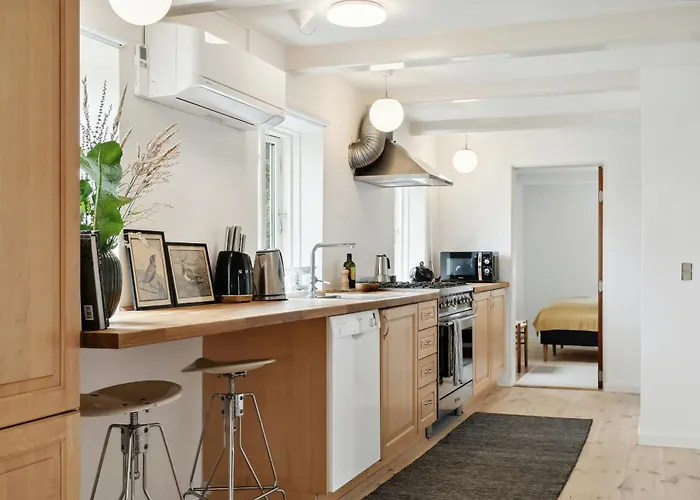 Hébergement de vacances Renovated Estate With Private