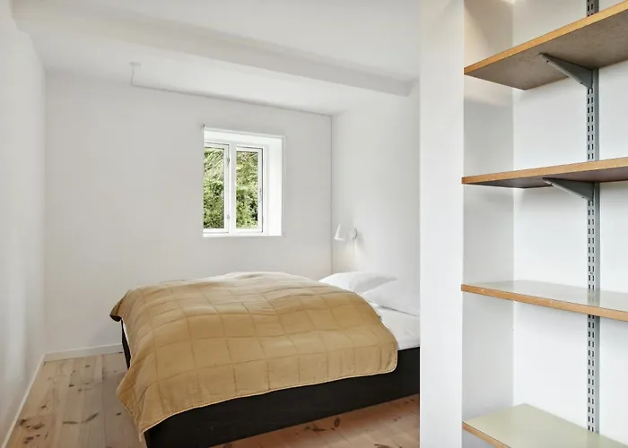 Renovated Estate With Private Hébergement de vacances Roslev