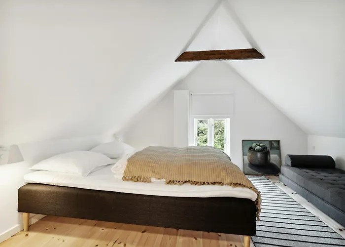 Renovated Estate With Private *