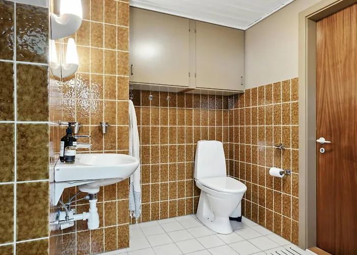 Vakantiehuis Renovated Estate With Private