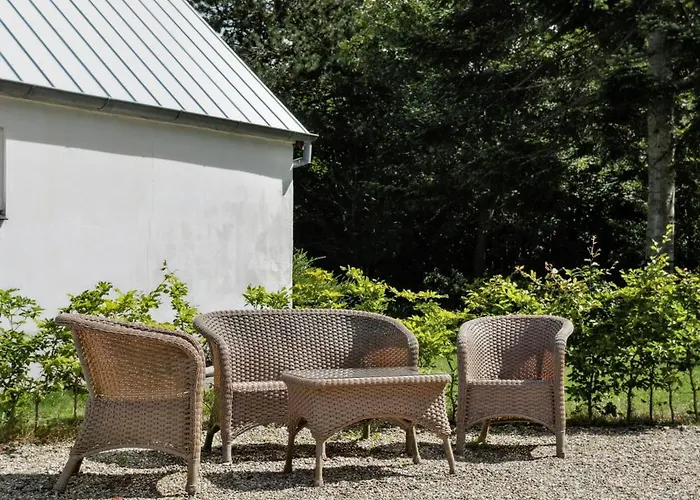 Renovated Estate With Private