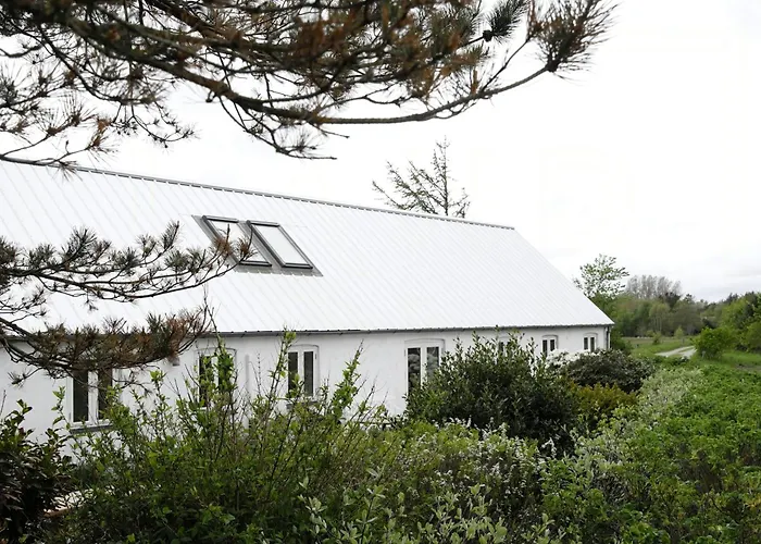 Hébergement de vacances Renovated Estate With Private *